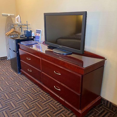 Best Western Pasadena Inn Экстерьер фото