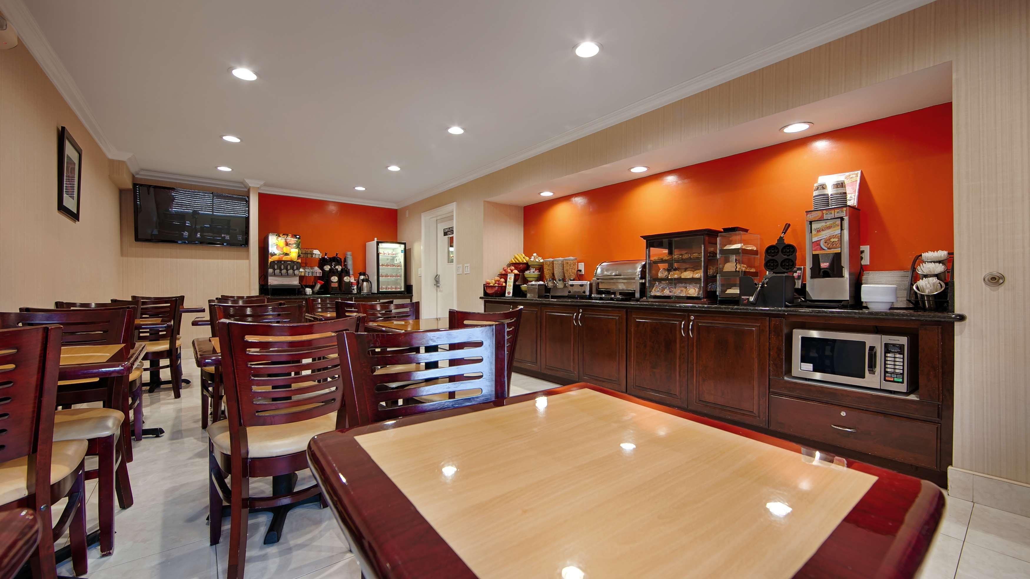 Best Western Pasadena Inn Экстерьер фото